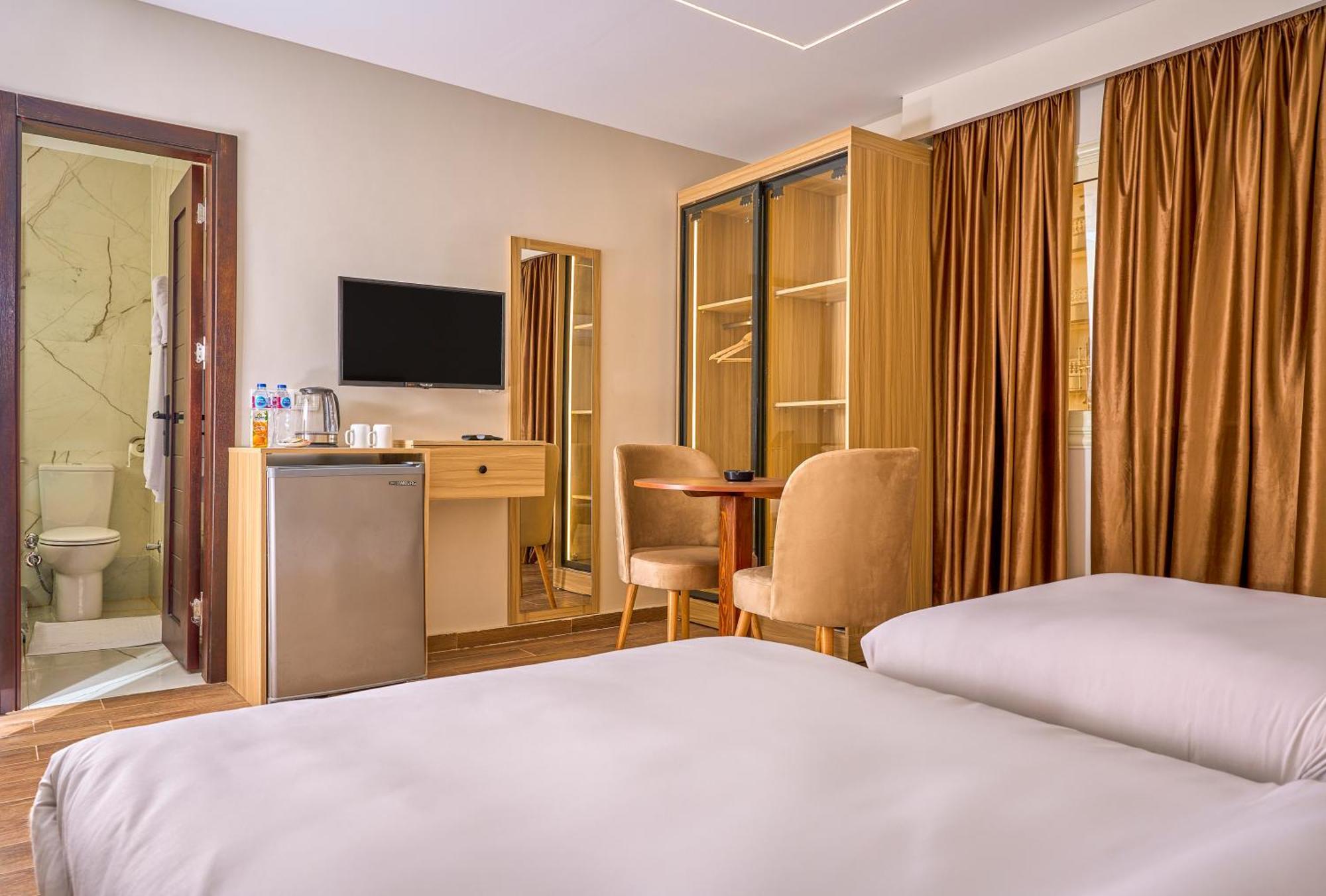 Rotana Pyramids View Hostel Nazlet el-Sîsi Buitenkant foto
